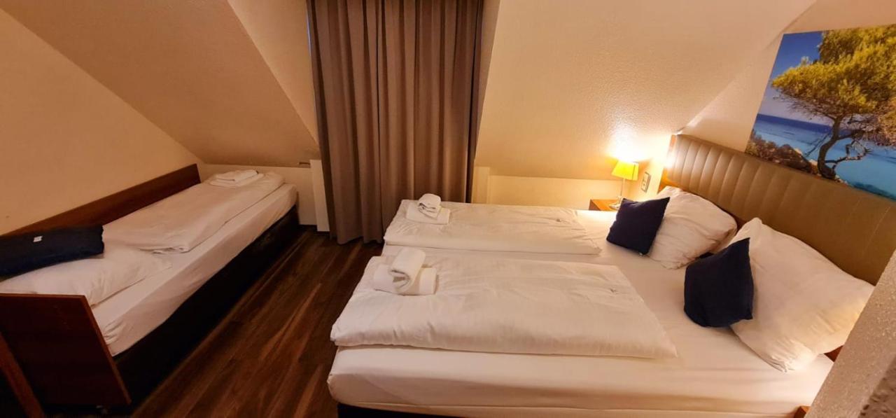 Hotel Frankfurt Messe Frankfurt am Main Bagian luar foto